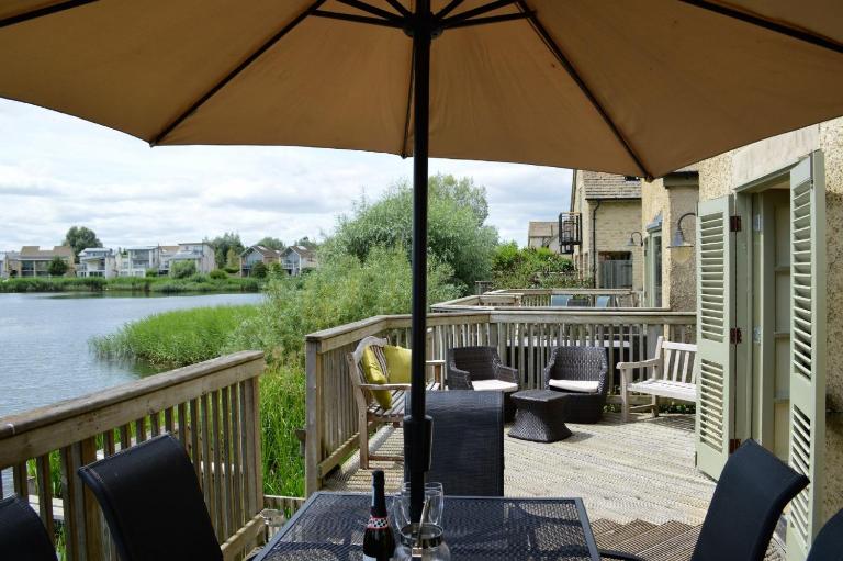 Mill Village 66, Damsel Cottage - P - Chambres d'hôtes Somerford Keynes