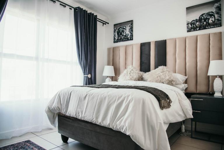 Sizakele Stays - Bed and Breakfast Johannesburg