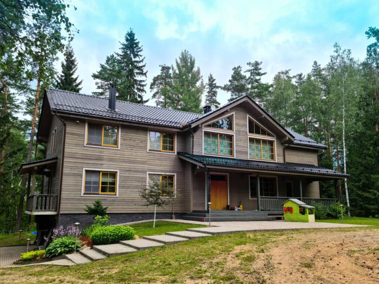 Jaunakmeņi - B&B Priežmale