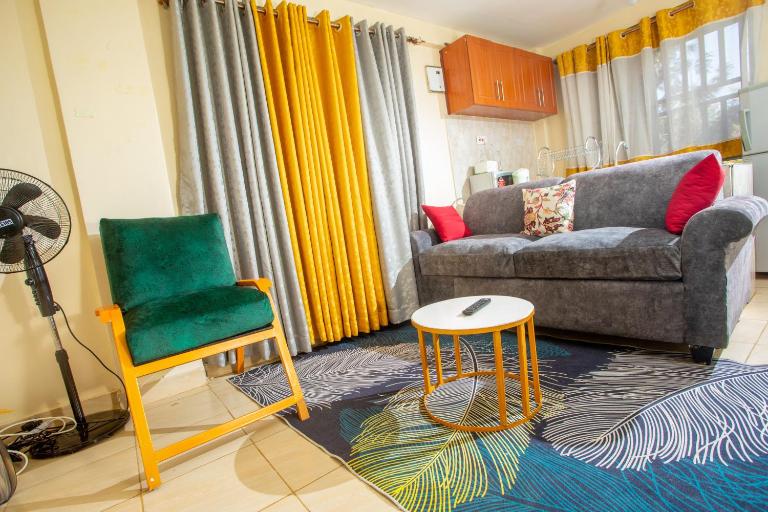 Tom Mboya Estate - Fast WI-FI, Netflix and Parking 1Br Apartment in Kisumu Town - B&B Kisumu