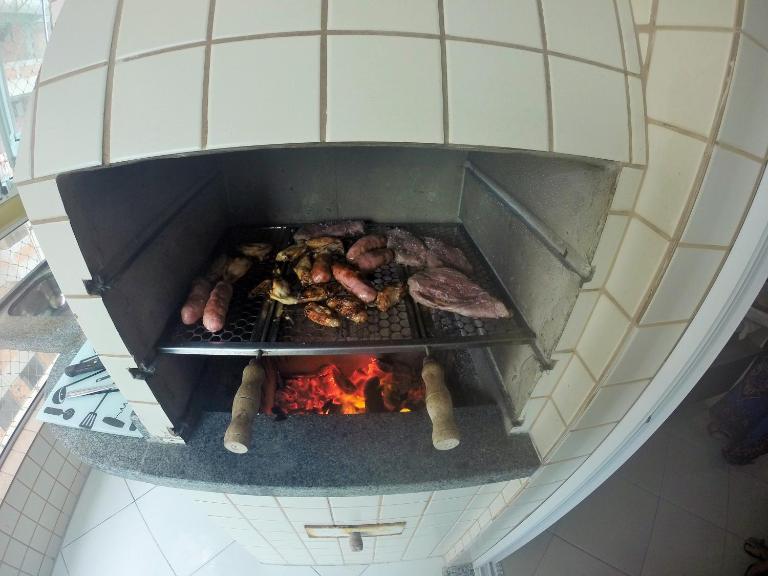 Cantinho do Churrasco - Varanda Gourmet a 60 mts praia - Bed and Breakfast Praia Grande