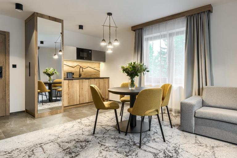 Szlakami 5 Dolin - apartamenty obok Doliny Strążyskiej - sauna i parking GRATIS! - Bed and Breakfast Zakopane