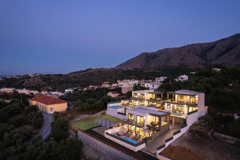 Four Horizons Luxury Villas - Ferienwohnung Kournás