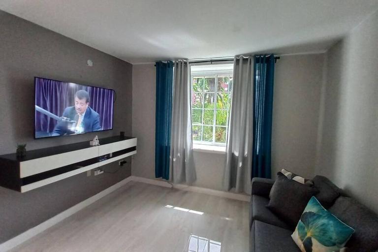 Modern Penthouse @ Sandcastles - B&B Ocho Rios
