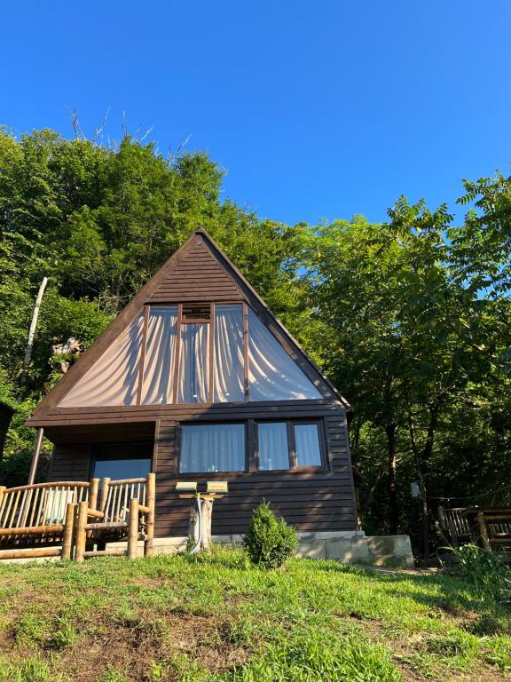 Mtirala Skhivi Cottage - Bed and Breakfast Batoemi