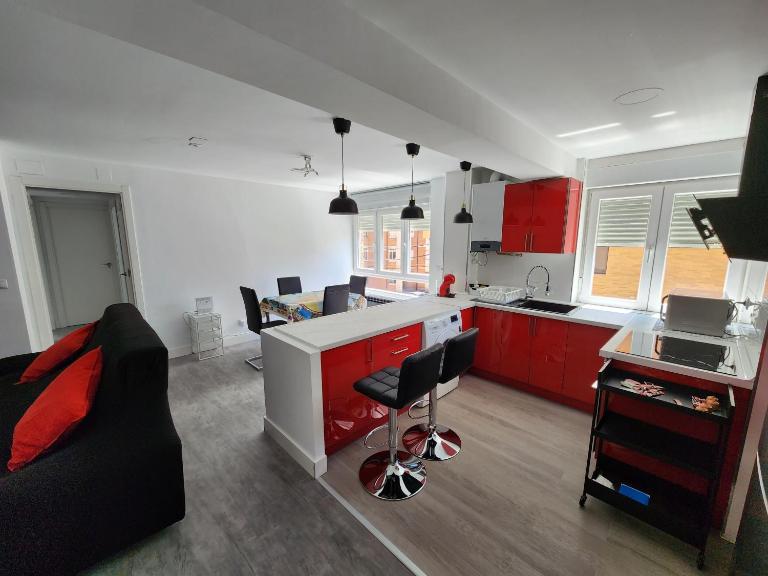 Piso centrico, Cerca de los hospitales y centro. - Ferienwohnung León