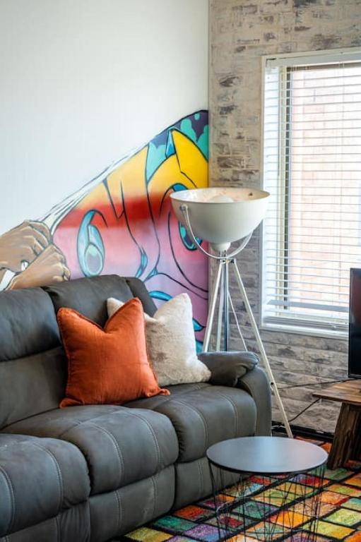 Splash Graffiti - Creative Street-Art Loft in CBD - B&B Adelaide