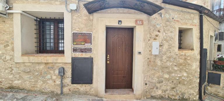 IL BORGO DEL BENESSERE - Chambres d'hôtes Rocca Imperiale