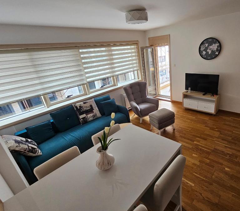 Apartman Ema - B&B Budva