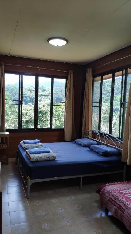 บ้านพักพือวา Pue Wa Homestay - Bed and Breakfast Ban Yang