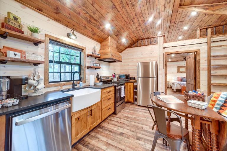 McAlester Vacation Rental w/ Private Hot Tub - B&B McAlester