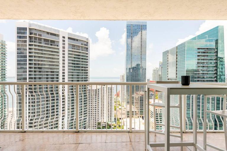 Brickell Center w/City & Bay View + FREE Parking! - Ferienwohnung Miami