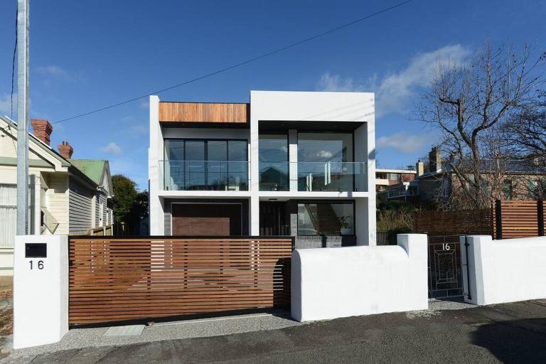 Modern Sandy Bay Apt - Close to Salamanca & CBD - B&B Suntop