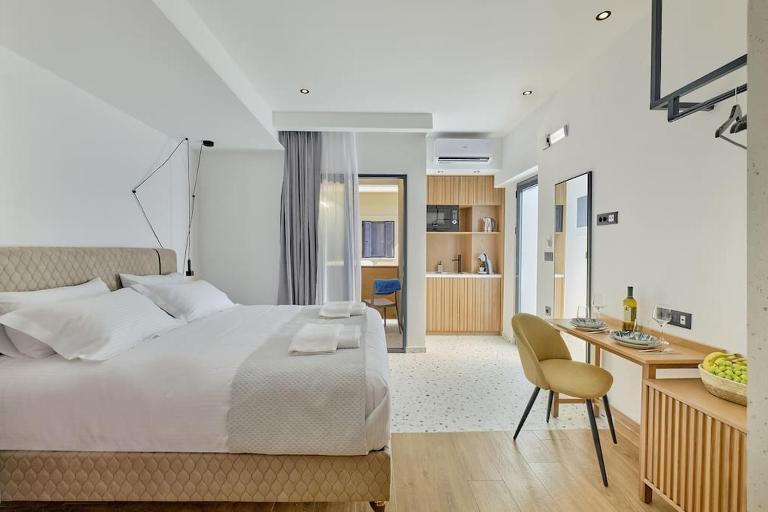 Orfeas Apartment - B&B La Canea