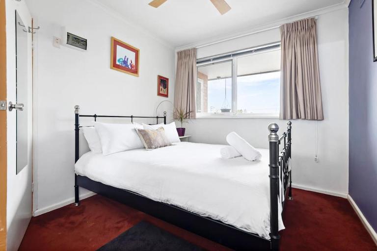 Fitzroy meets Clifton Hill at this Cosy Retreat - Chambres d'hôtes Melbourne