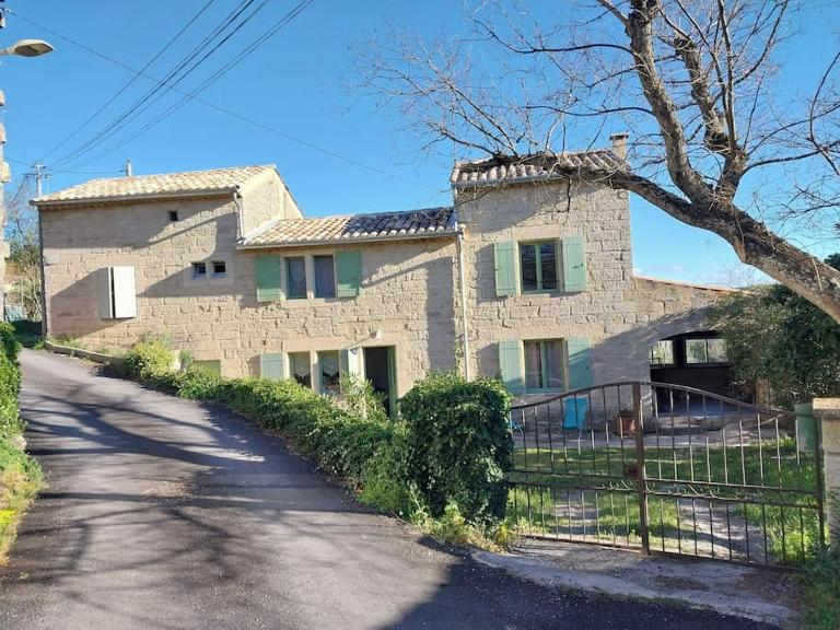 Maison de vacances Clos du Bayle - B&B Sagriès