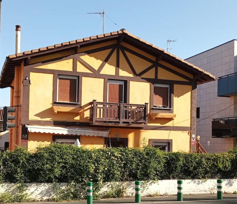 Preciosa casa bi-familiar al lado de Donosti. - Ferienwohnung Irun