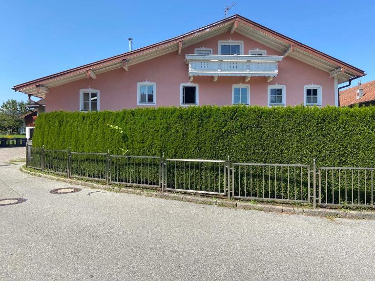 Haus Seerose - Bed and Breakfast Taching am See