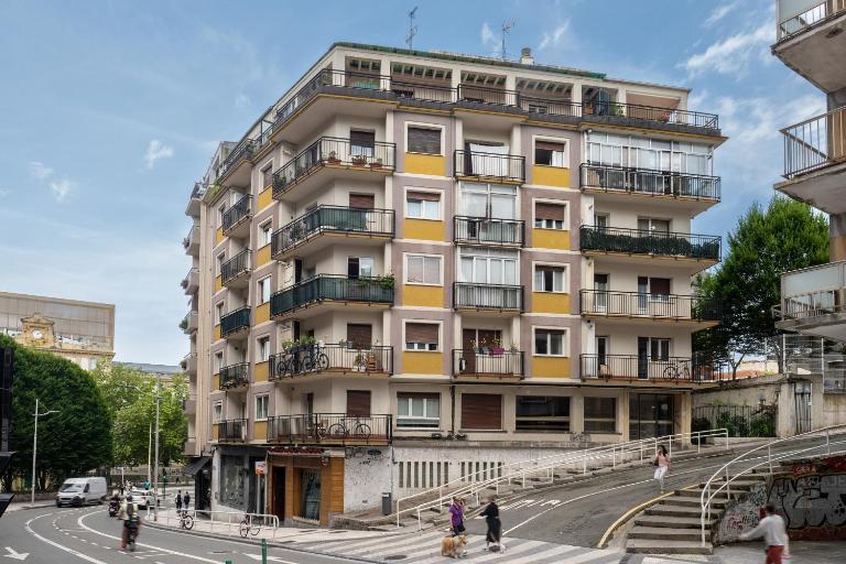 Aldapa By People Rentals - B&B San Sebastián