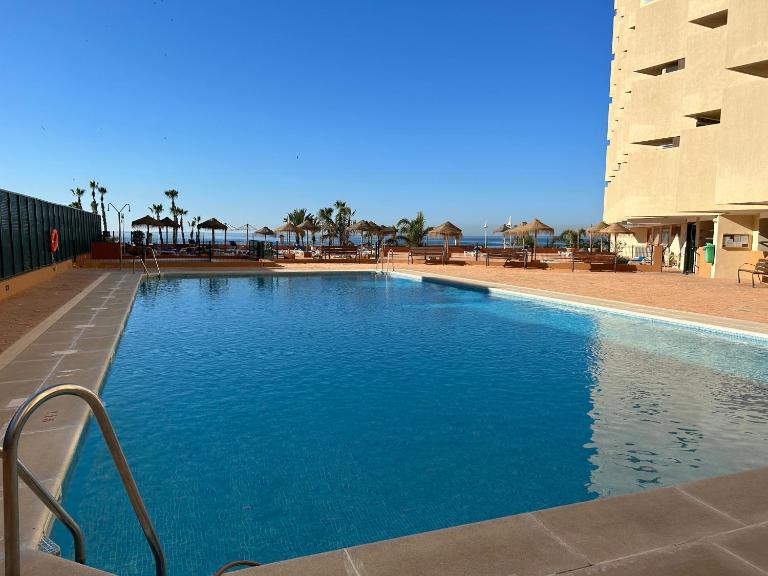 Appartement front de mer piscine - Bed and Breakfast Almuñécar