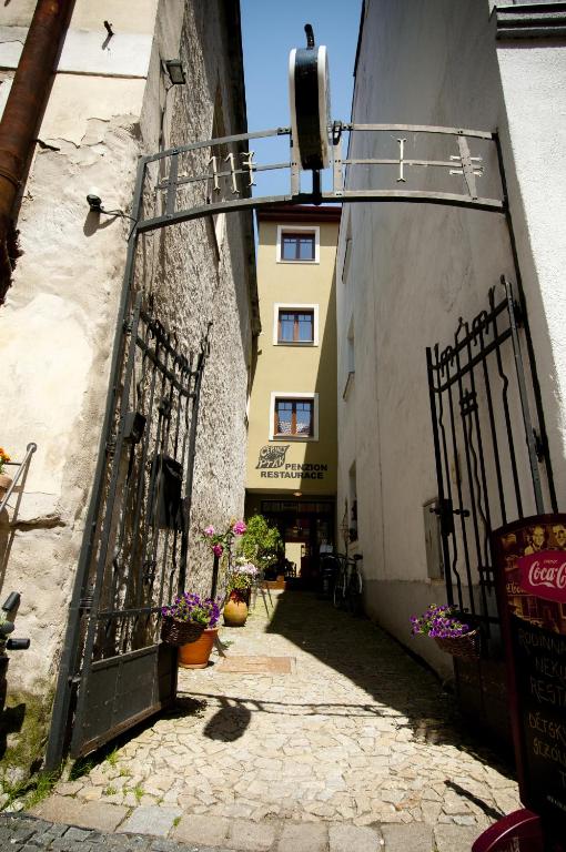 Penzion Černej pták - B&B Jindřichův Hradec