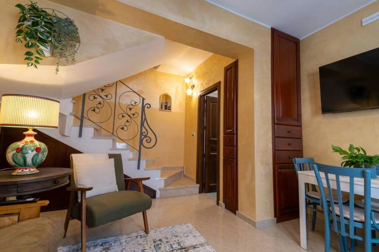 The Cyclops Retreat - Seaview - B&B Aci Castello
