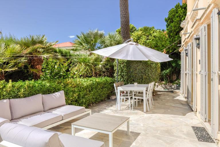 Mont Boron Exclusive Apartment in Villa Belle Époque - Ferienwohnung Nizza