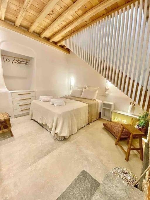 Dee House Sifnos - B&B Apollonía