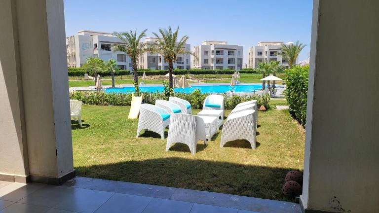 Amwaj Ground floor 3BR challet - Bed and Breakfast El Alamein