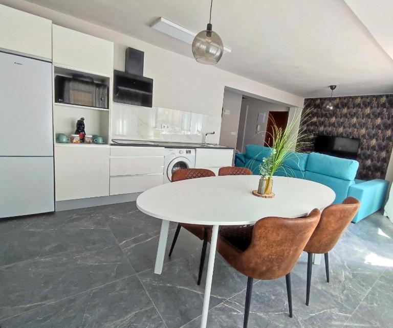 Apartamento Suite 48- Recién reformado - Chambres d'hôtes Avilés