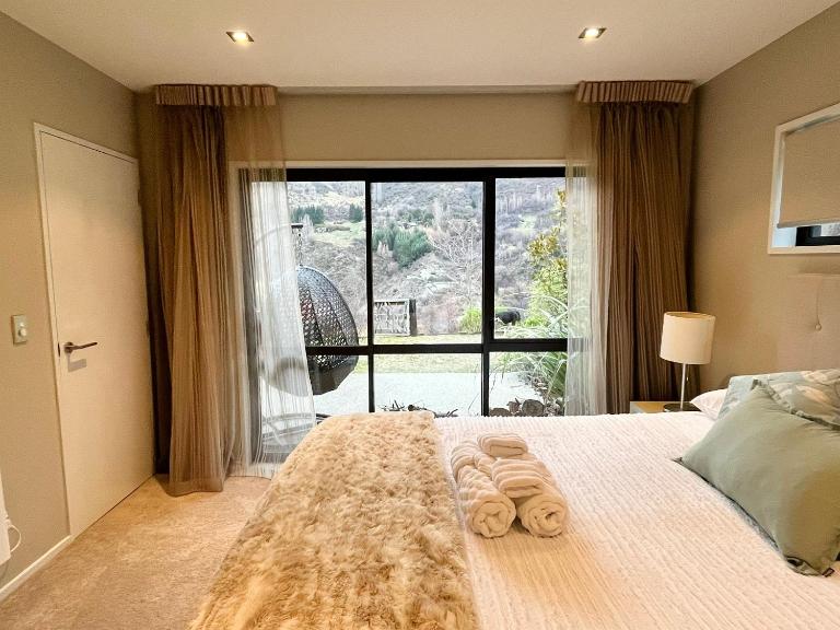Garden Of Eden - Bed and Breakfast Queenstown