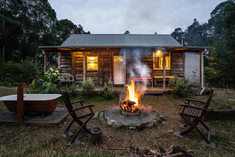 Luxury Cabin Bawley Ridge Farm, dog friendly - Chambres d'hôtes Termeil