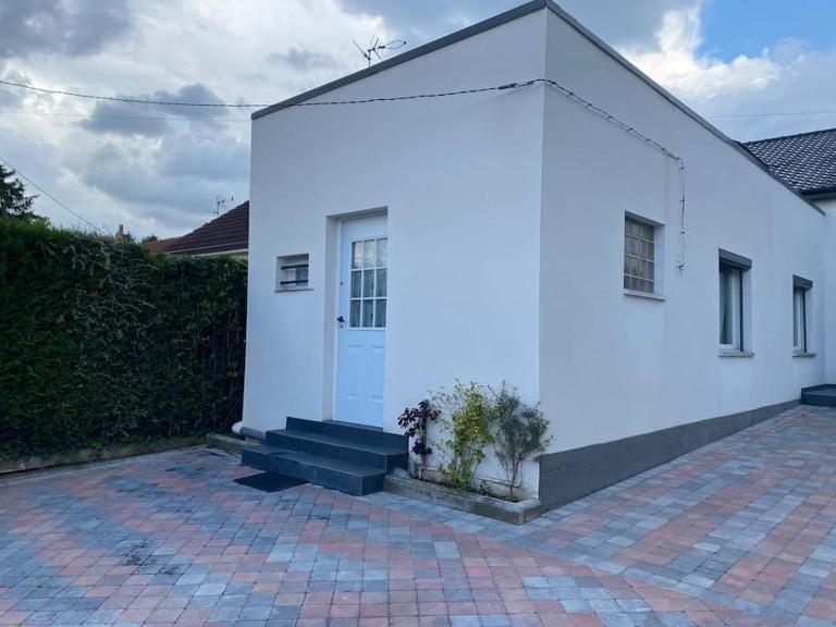 logement indépendant avec Parking privé - B&B Dechy