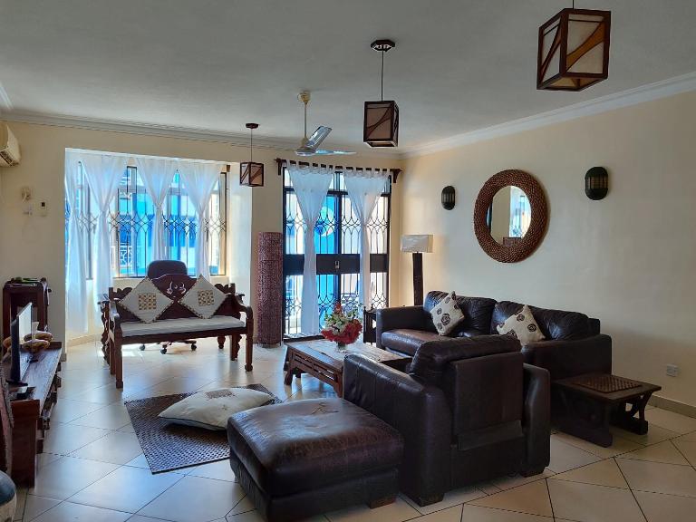 Shikara Apartment - Bed and Breakfast Mombassa