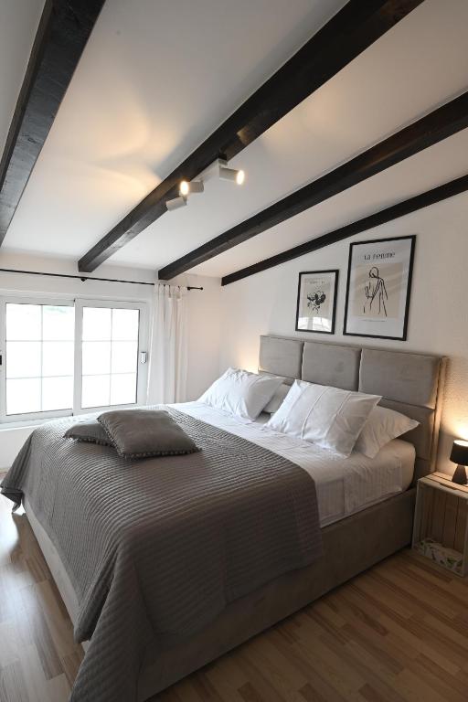 Apartment Kokolo sea view Hvar - B&B Lesina