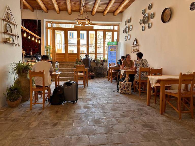 Sarrafon Guest House - B&B Bukhara