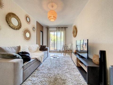 2 pièces proche plage + parking - B&B Golfe-Juan