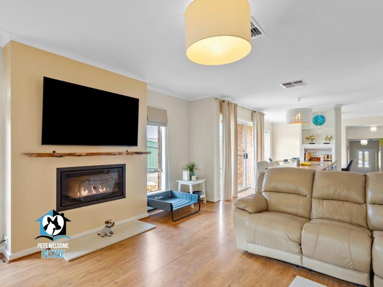 Sweeping Ocean Views 4BR on One Acre - B&B Encounter Bay