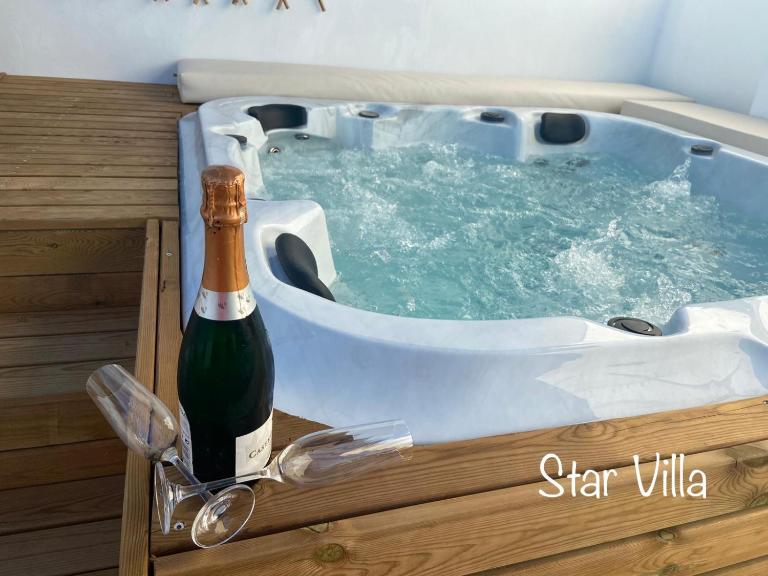 Star Villa Conil con jacuzzi - B&B Roche