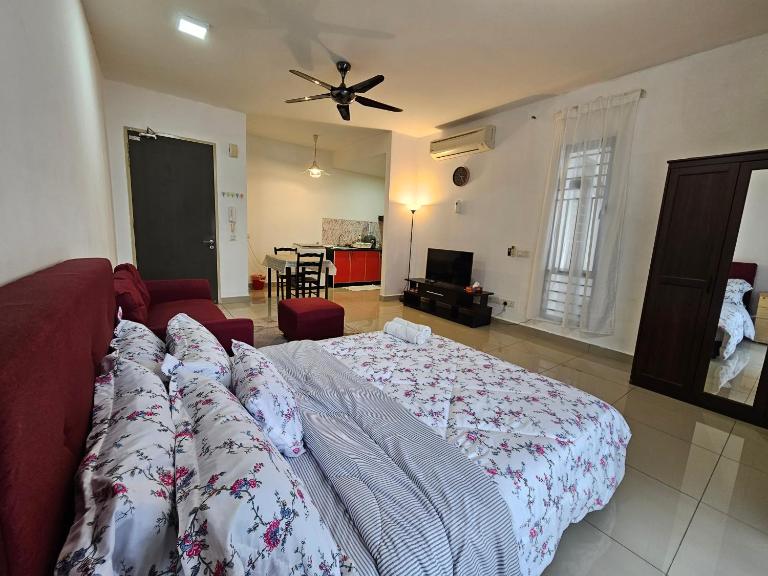 Urban360 Studio & Trio by La Ritz - B&B Batu Caves
