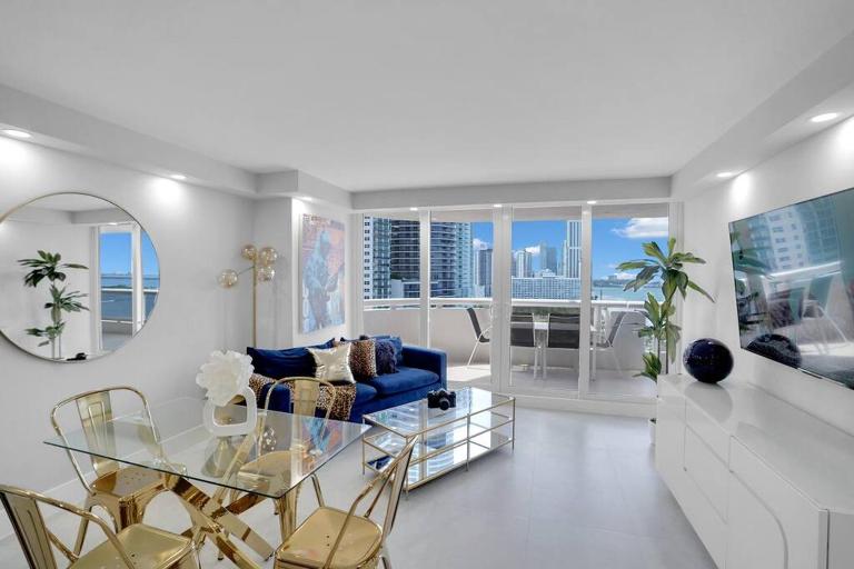 Fantasy! Water & Park Views! - B&B Miami