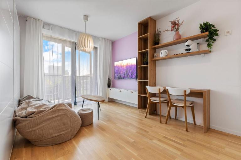 LAM Lavender - FREE PARKING - B&B Bratislava