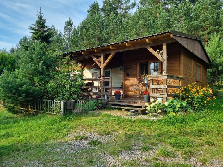 Domek holenderski - drewniany w centrum Kaszub - B&B Szklana Huta