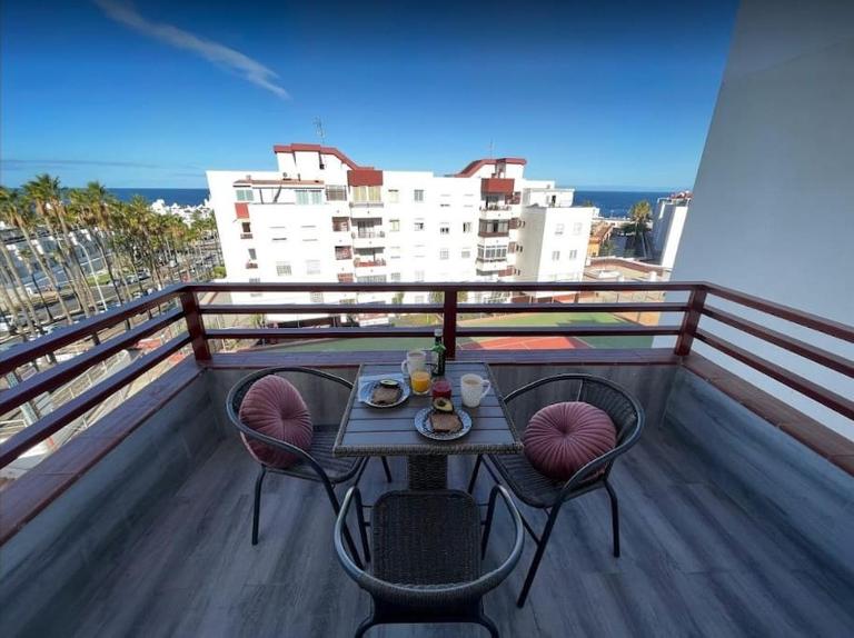 Apartamento céntrico de estilo nórdico - Chambres d'hôtes Adeje