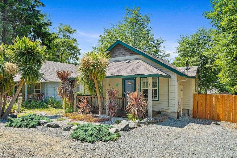 Beach Bungalow - B&B Rockaway Beach