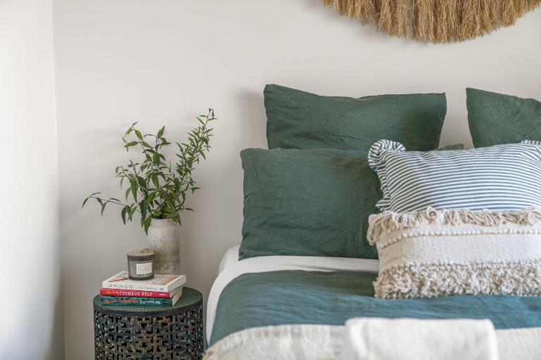 Coastal Sounds at Mollymook - B&B Nowra Hill