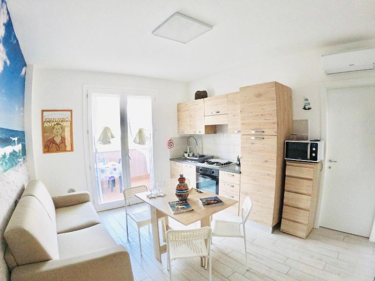 Mirò Art Room Apartment - B&B Alghero