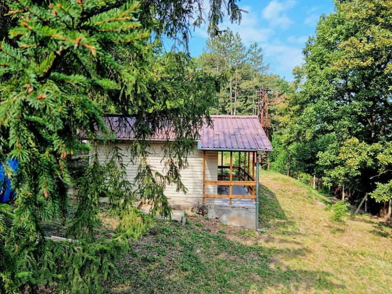 Къмпинг и Бунгала Брусен Хил - Camping and Bungalows Brusen Hill - Chambres d'hôtes Brusen