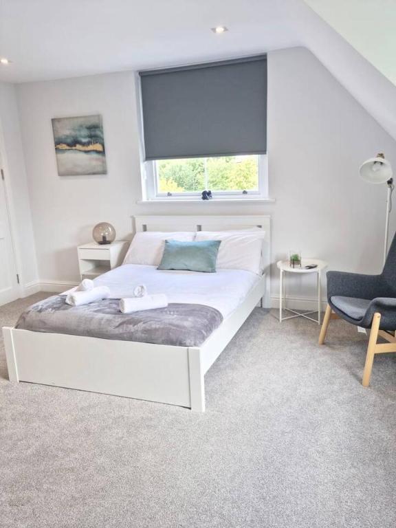Hyland Apartment by CityNest - Ferienwohnung Chelmsford