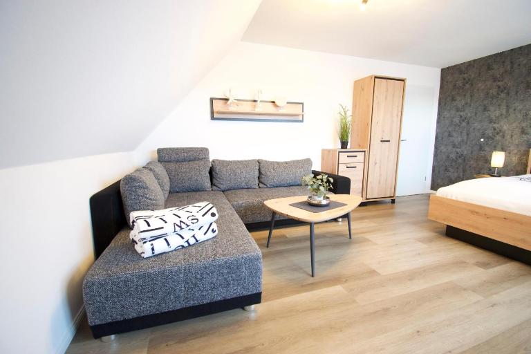 KOMPASSROSE - Sonnendeck - Bed and Breakfast Norddeich